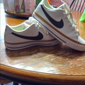 Nike White and Gold Sneakers